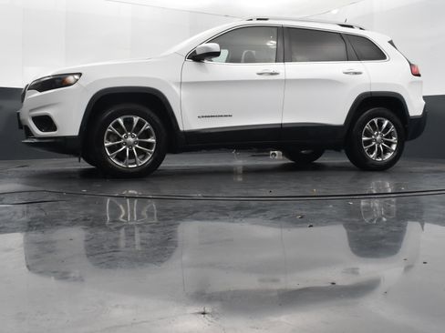 Used 2020 Jeep Cherokee Latitude Plus image 36