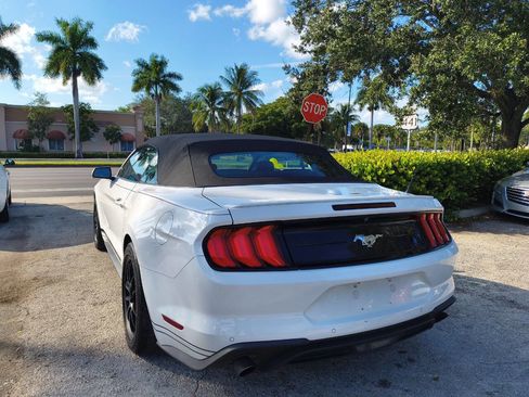 Used 2022 Ford Mustang Premium RWD image 9