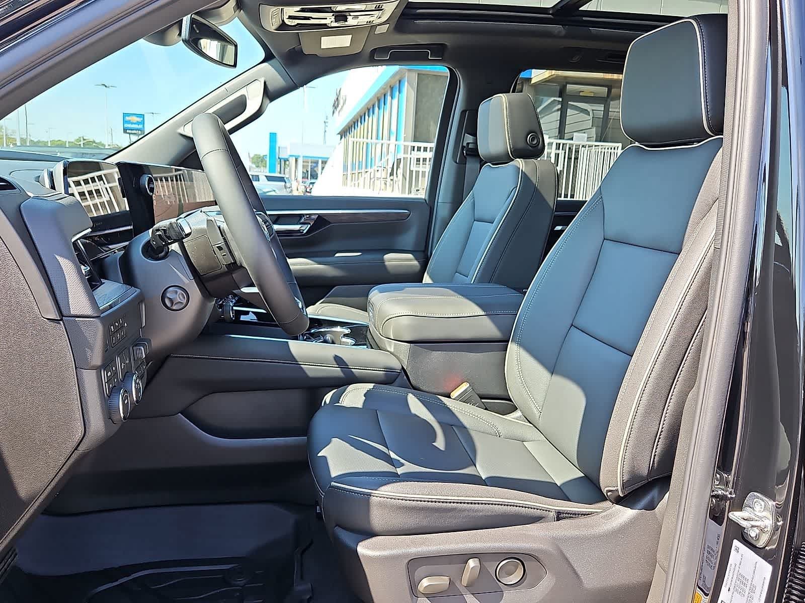 New 2026 Chevrolet Tahoe Premier w/ Sun And Tow Package AWD/4WD image 12