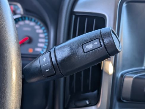 Used 2018 Chevrolet Silverado 1500 LT w/ All Star Edition image 20