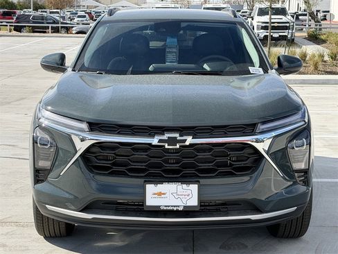 New 2026 Chevrolet Trax LT w/ Driver Confidence Package image 7
