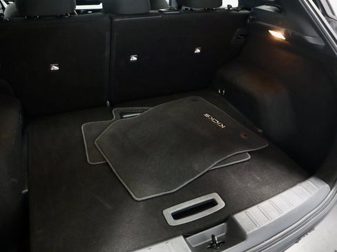 Used 2025 Nissan Kicks SV image 14