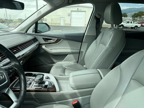 Used 2018 Audi Q7 2.0T Premium Plus w/ Premium Plus Package AWD/4WD image 8