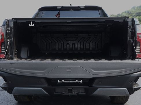 New 2026 Chevrolet Silverado EV LT image 12