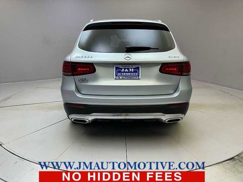Used 2021 Mercedes-Benz GLC 300 4MATIC image 4
