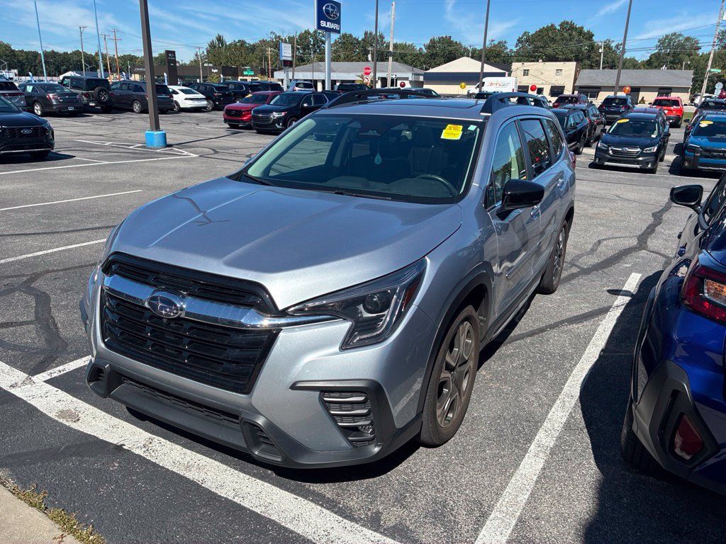 Used 2024 Subaru Ascent Limited w/ Technology Package AWD/4WD image 2