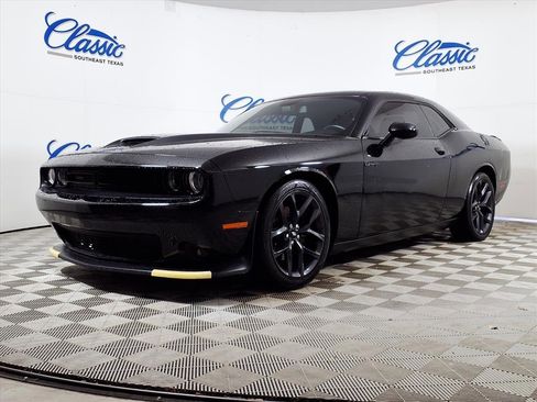 Used 2019 Dodge Challenger GT w/ Blacktop Package image 5