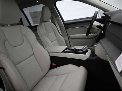 New 2026 Volvo XC90 T8 Ultra image 36