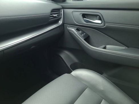 Certified 2024 Nissan Rogue SV w/ SV Premium Package FWD image 22