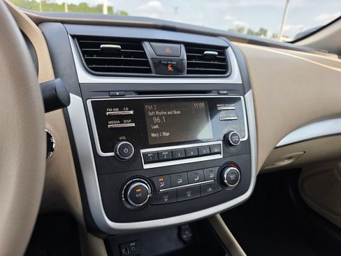 Used 2017 Nissan Altima 2.5 S w/ Power Driver Seat Package FWD image 24