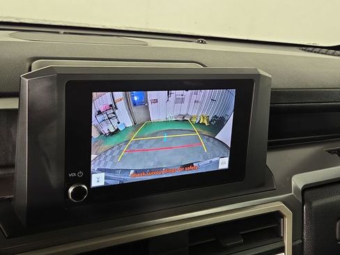 Used 2024 Toyota Tacoma TRD Off-Road image 20