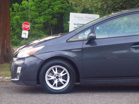 Used 2010 Toyota Prius Five FWD image 31