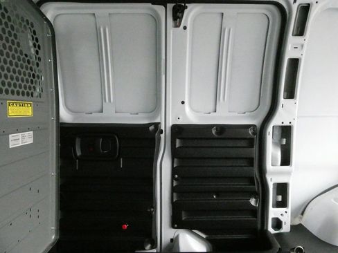 New 2025 GMC Savana 3500 w/ Driver Convenience Package RWD image 28