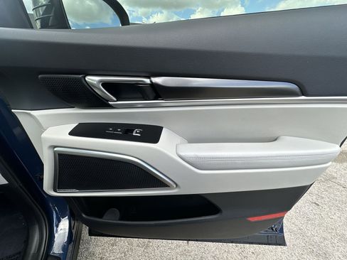 Certified 2024 Kia Telluride S w/ S Sunroof Package image 30