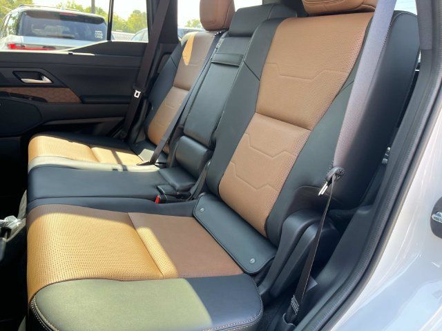Certified 2026 Lexus GX 550 w/ Accessory Package (ZB) AWD/4WD image 22