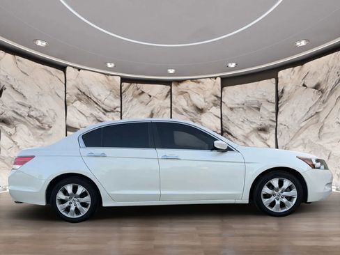 Used 2010 Honda Accord EX-L image 4