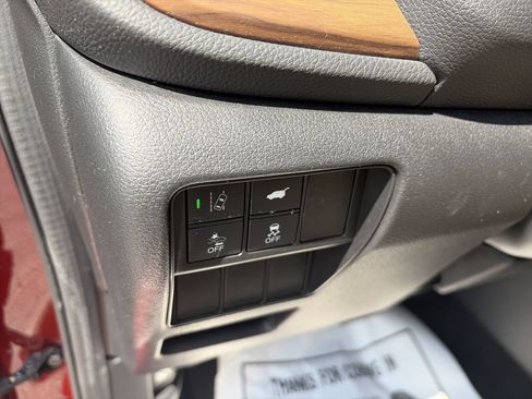 Used 2019 Honda CR-V Touring image 19