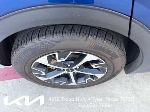 Used 2024 Kia Sportage EX FWD image 12