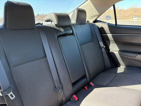 Used 2015 Toyota Corolla S image 16