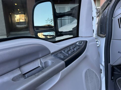 Used 1999 Ford F250 XLT image 17