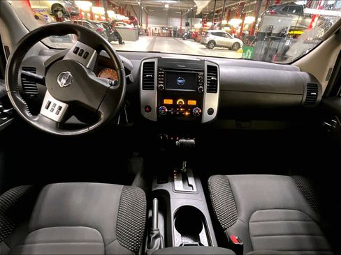 Used 2018 Nissan Frontier PRO-4X image 21