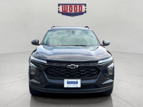 New 2026 Chevrolet Trax LT w/ Driver Confidence Package FWD image 5