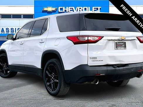 Used 2018 Chevrolet Traverse LS image 4