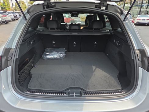 New 2025 Mercedes-Benz GLC 350e 4MATIC image 14