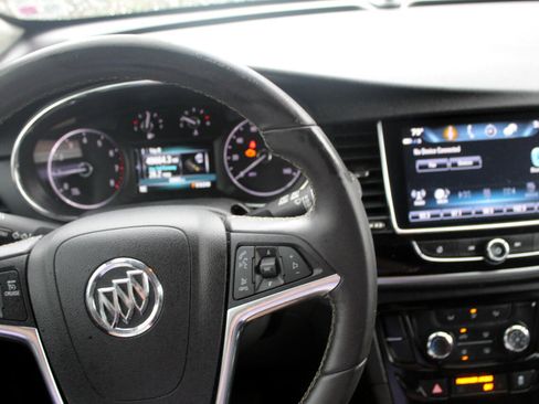 Used 2018 Buick Encore Preferred image 12