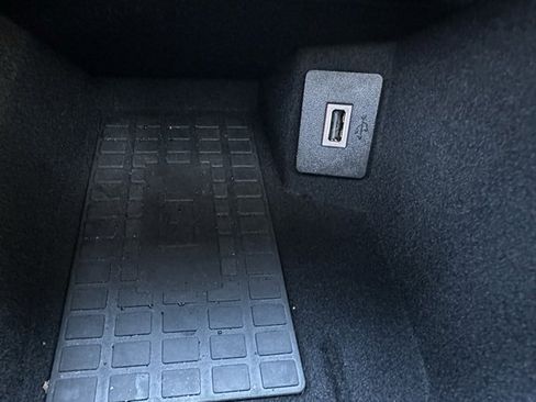 Used 2020 Lincoln Nautilus Reserve image 34