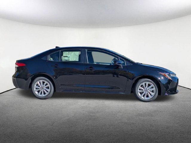 New 2027 Toyota Corolla LE w/ LE Premium Package FWD image 4