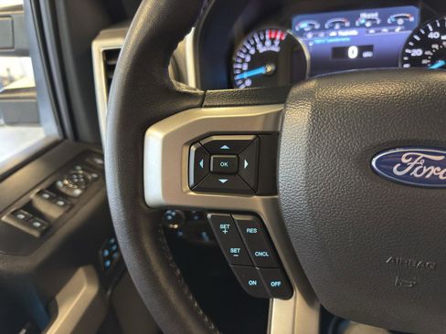 Used 2022 Ford F350 Lariat w/ Lariat Ultimate Package image 11