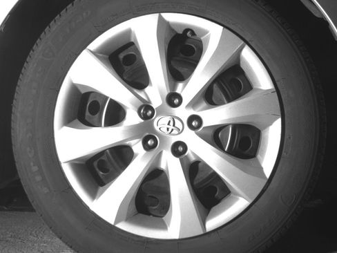 Used 2025 Toyota Corolla LE FWD image 13
