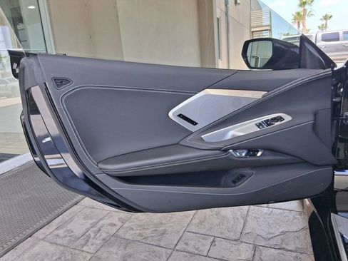 Used 2025 Chevrolet Corvette Stingray Preferred Cpe w/ Z51 Performance Package RWD image 17