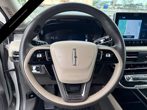 Used 2024 Lincoln Corsair AWD w/ Equipment Group 101A image 17