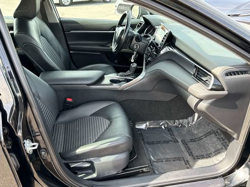 Used 2024 Toyota Camry SE FWD image 18