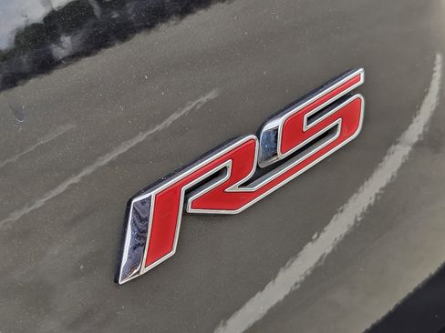 Used 2022 Chevrolet Traverse RS FWD image 12