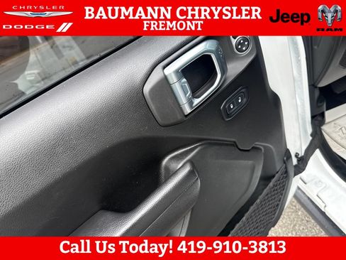 Used 2022 Jeep Wrangler Unlimited Sport AWD/4WD image 11