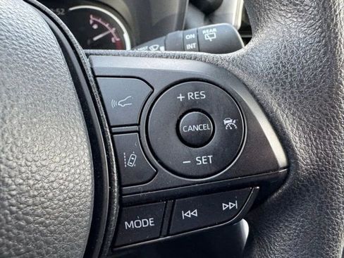 Certified 2025 Toyota RAV4 XLE AWD/4WD image 25