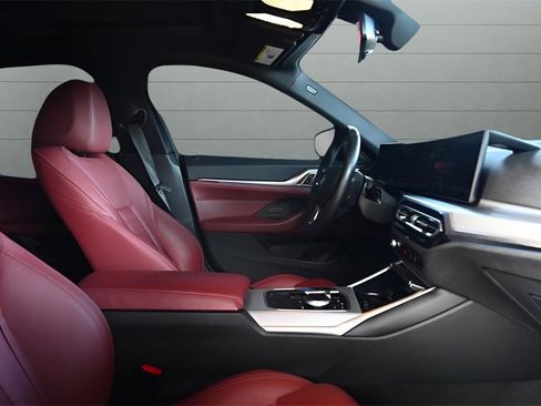 Used 2023 BMW i4 eDrive35 w/ Premium Package image 31