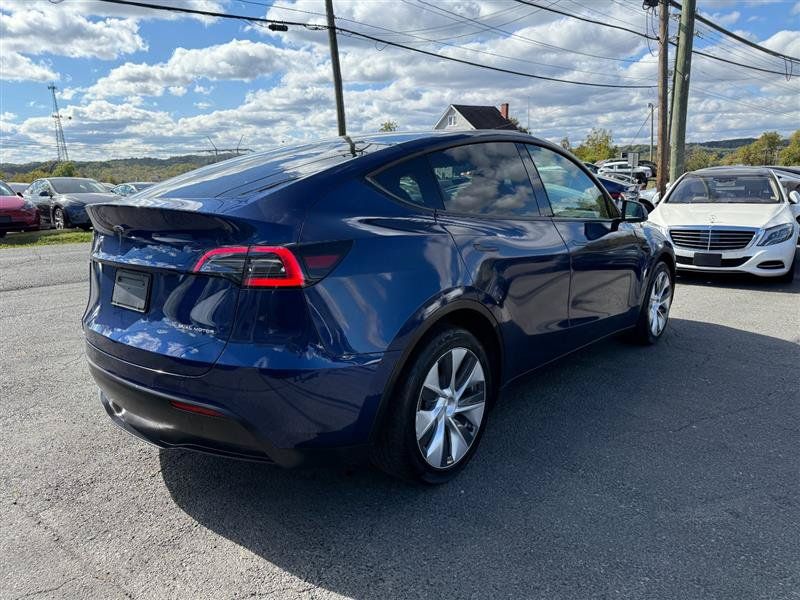 Used 2023 Tesla Model Y Long Range AWD/4WD image 4
