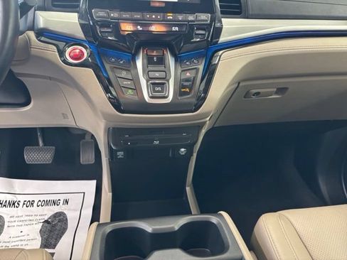 Used 2018 Honda Odyssey Elite image 19