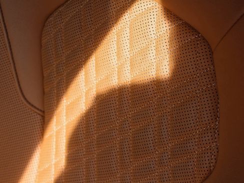 Certified 2023 BMW 530e w/ Convenience Package image 31