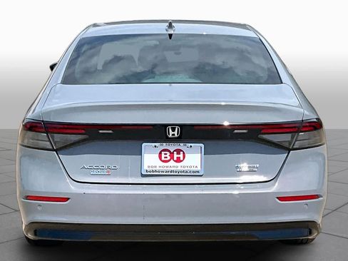 Used 2024 Honda Accord Touring image 5