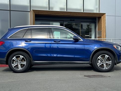 Used 2019 Mercedes-Benz GLC 300 4MATIC image 8