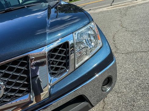 Used 2019 Nissan Frontier SL AWD/4WD image 12