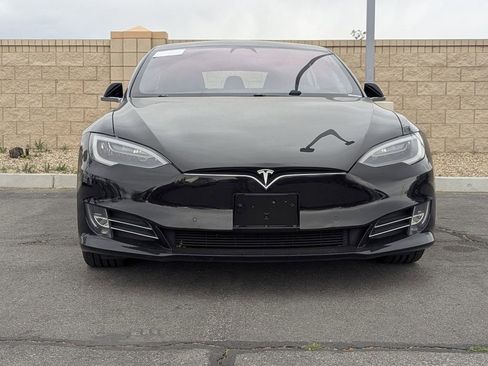 Used 2018 Tesla Model S 75D image 2