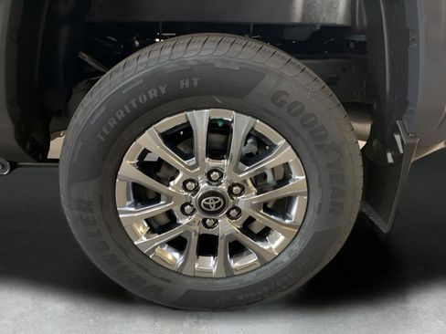 New 2025 Toyota Tacoma Limited image 30