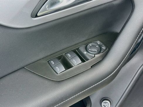 Used 2024 Chevrolet Blazer LT w/ Convenience Package FWD image 18
