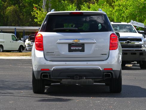 Used 2017 Chevrolet Equinox Premier w/ Enhanced Convenience Package image 30